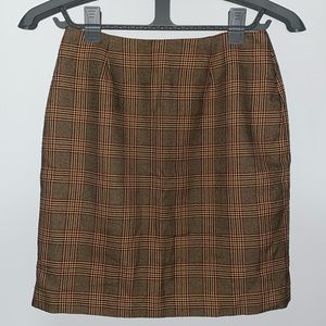 Brown plaid skirt